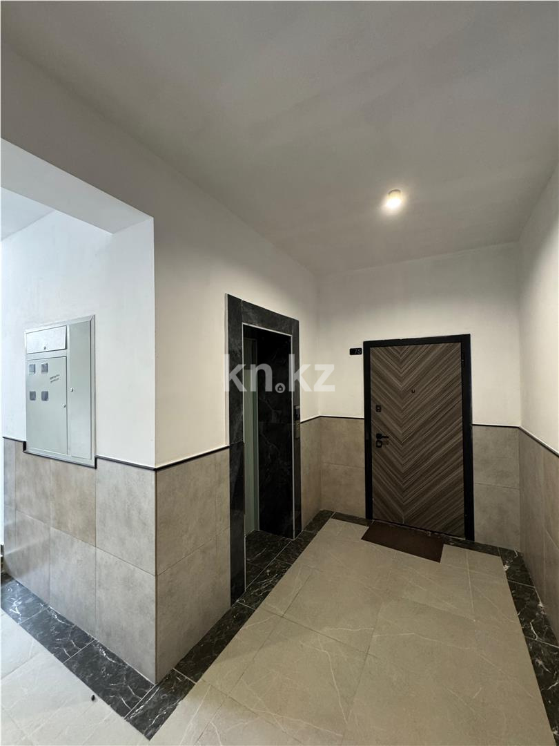 Продажа 2-комнатной квартиры, 68 м², 067 учетный квартал, дом  456/3 в Караганде - фото 25