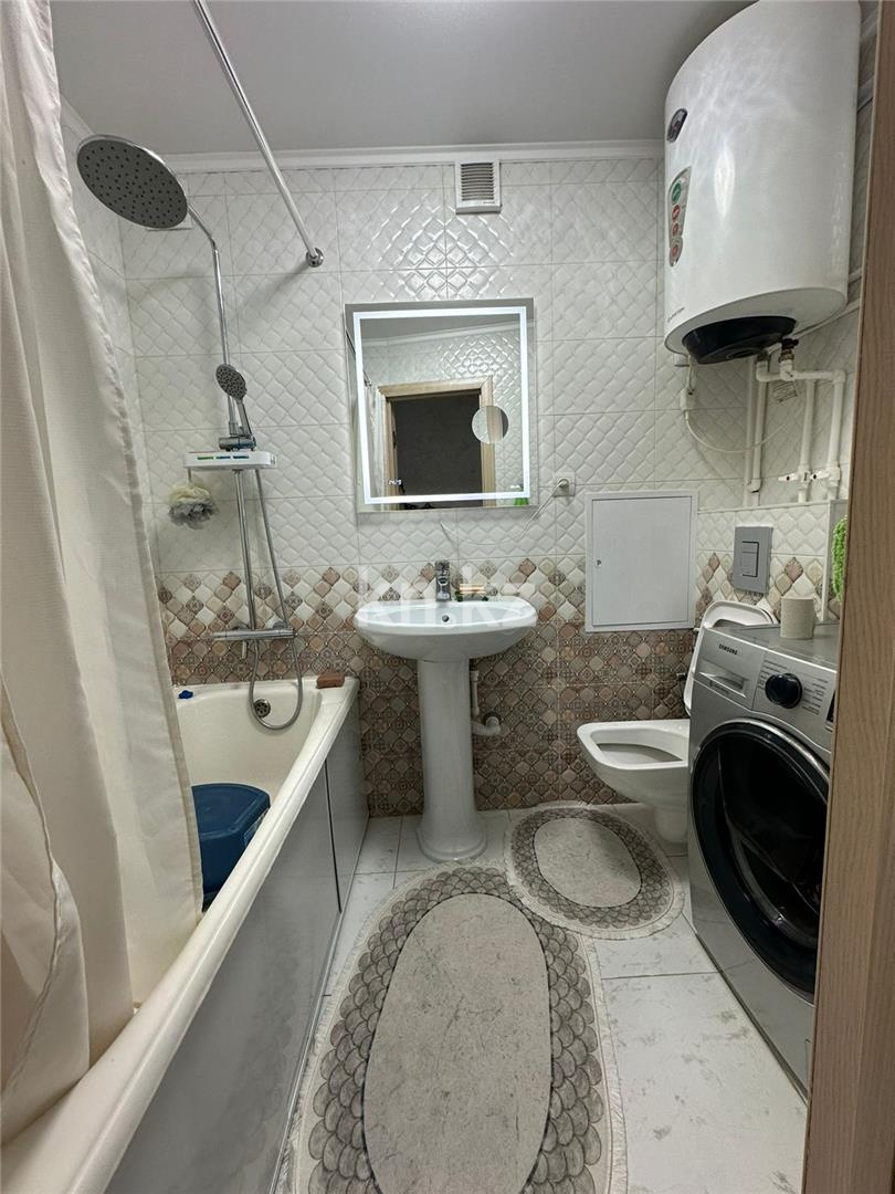 Продажа 3-комнатной квартиры, 60 м², мкр-н 6 - Продажа  трехкомнатных квартир в Караганде фото 7 из 7