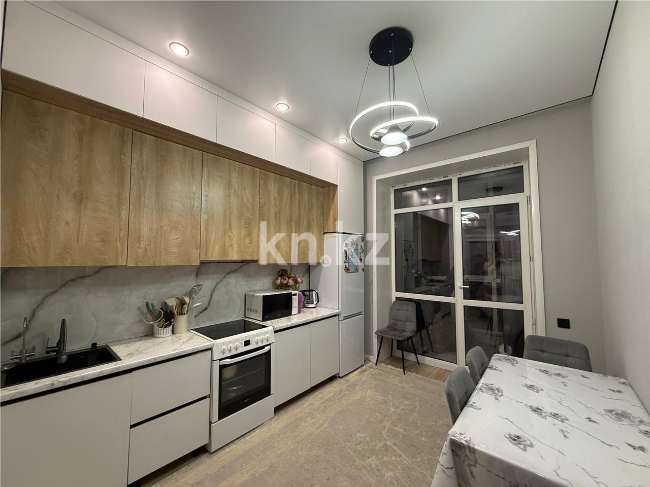 Продажа 1-комнатной квартиры, 38 м² в Астане