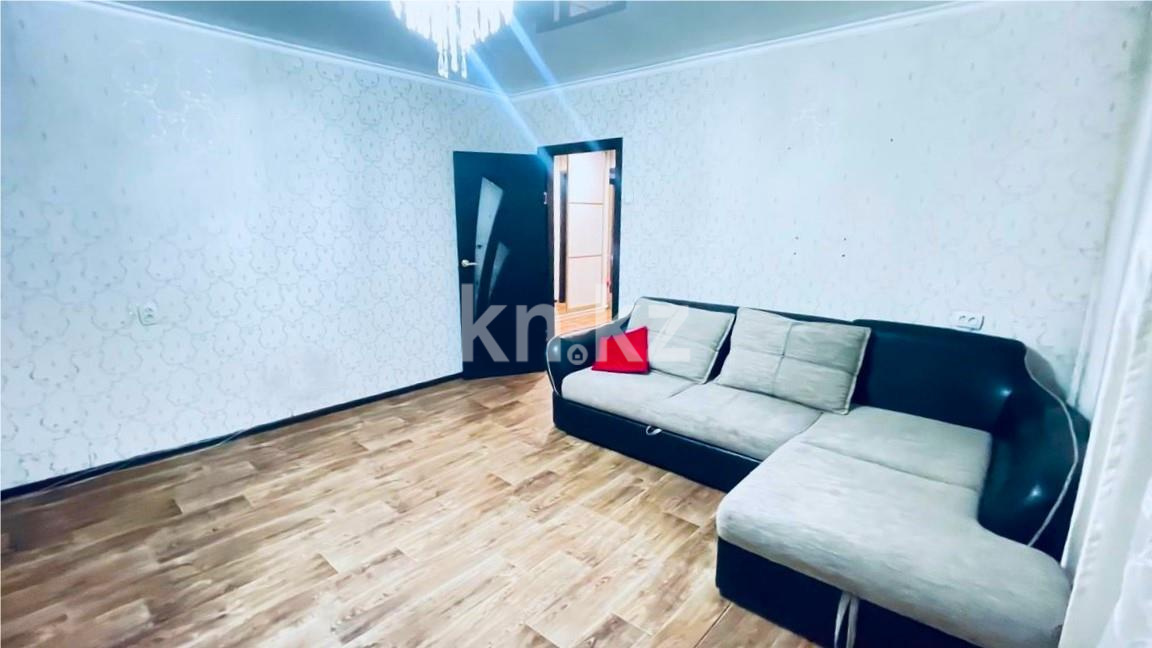 Продажа 3-комнатной квартиры, 64 м² - Недвижимость в Караганде фото 2 из 18