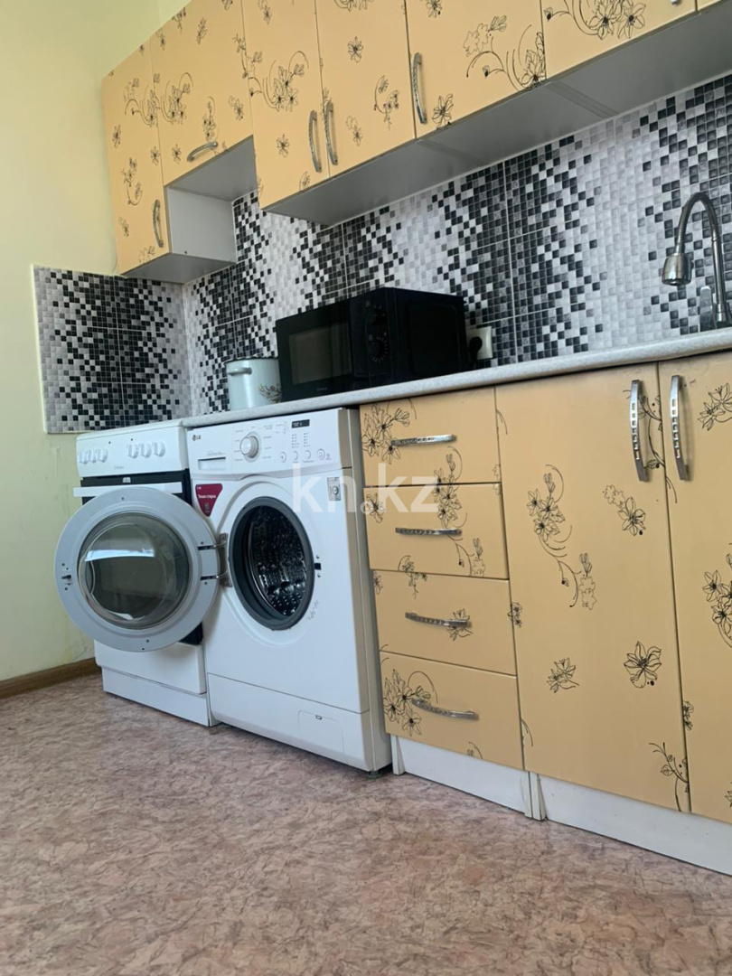 Аренда 1-комнатной квартиры, 38 м², ул. Косшыгулулы, дом  23 - Аренда  однокомнатных квартир помесячно в Астане с фото фото 2 из 16