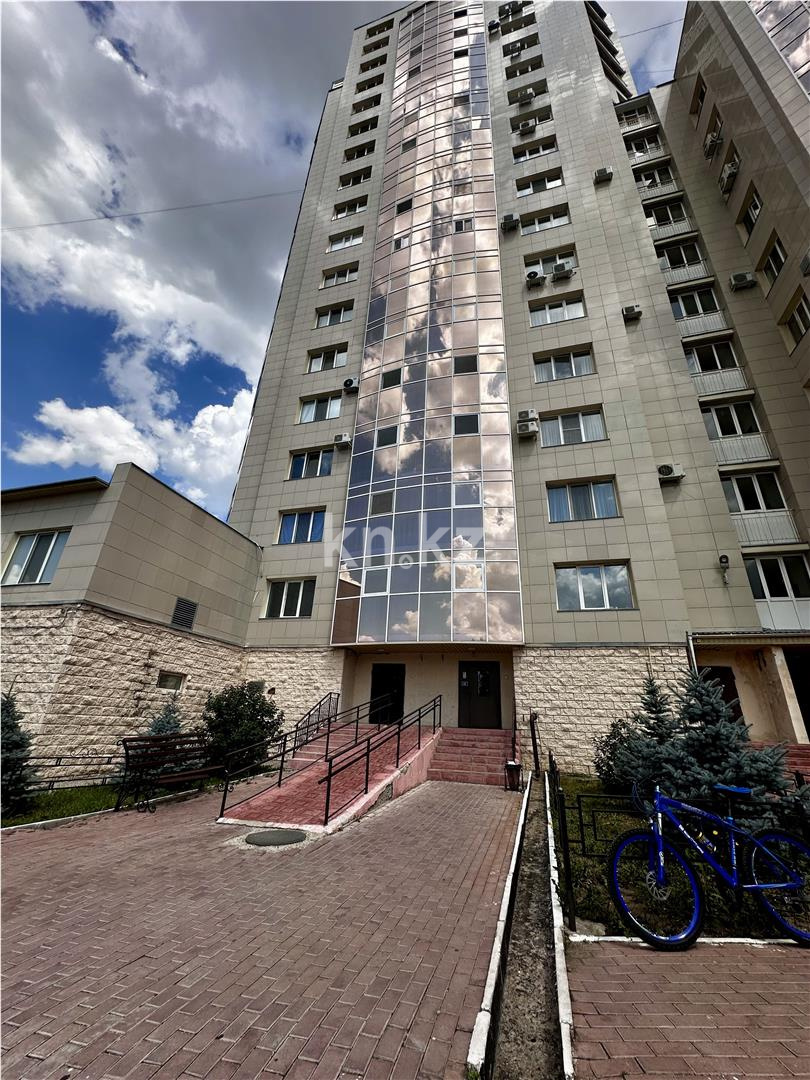Продажа 3-комнатной квартиры, 109 м², пр. Республики, дом  42 в Караганде - фото 28