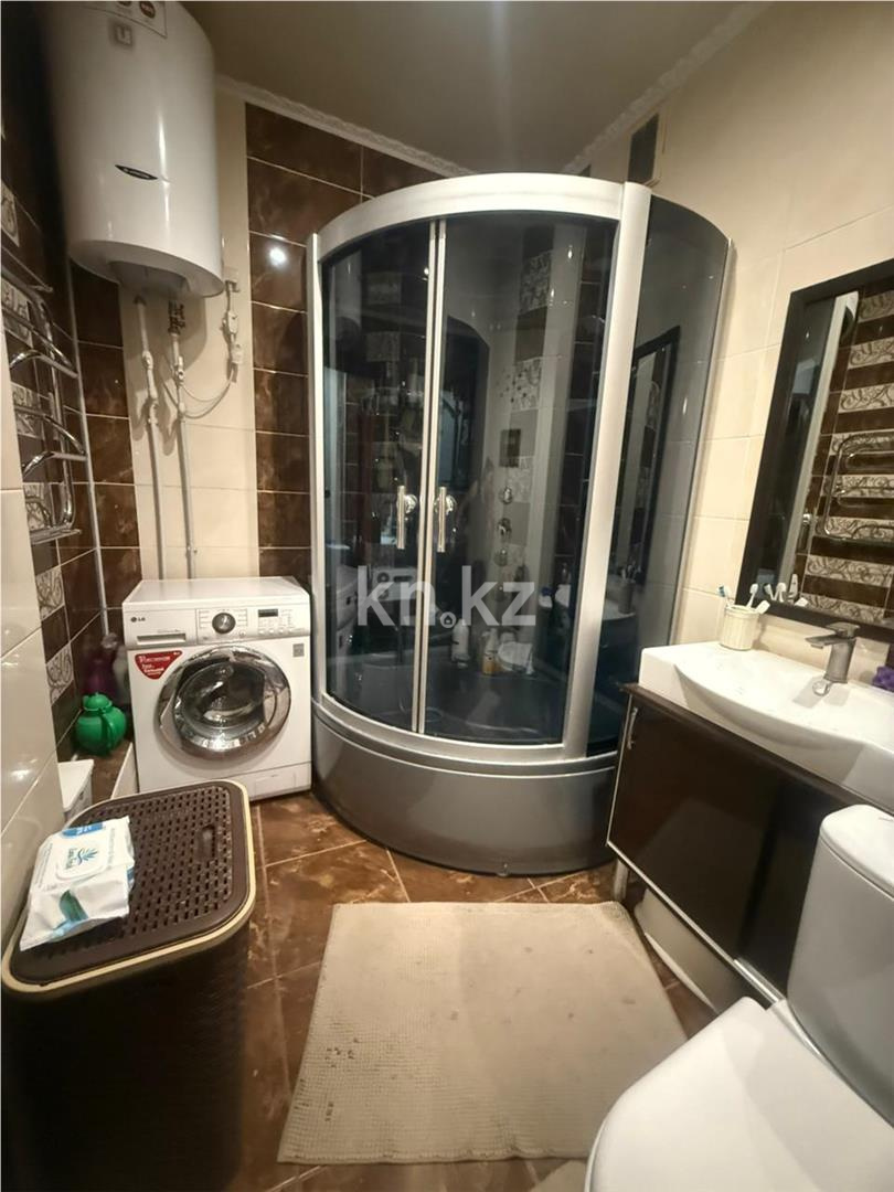 Продажа 3-комнатной квартиры, 82 м², ул. Сарыарка в Караганде - фото 12