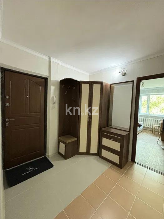 Продажа 3-комнатной квартиры, 62 м², мкр-н Восток-2, дом  14 в Караганде - фото 7