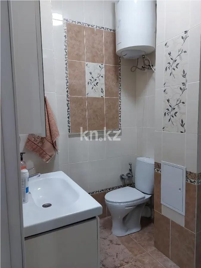 Продажа 3-комнатной квартиры, 75 м², ул. Ержанова, дом  18/6 в Караганде - фото 6
