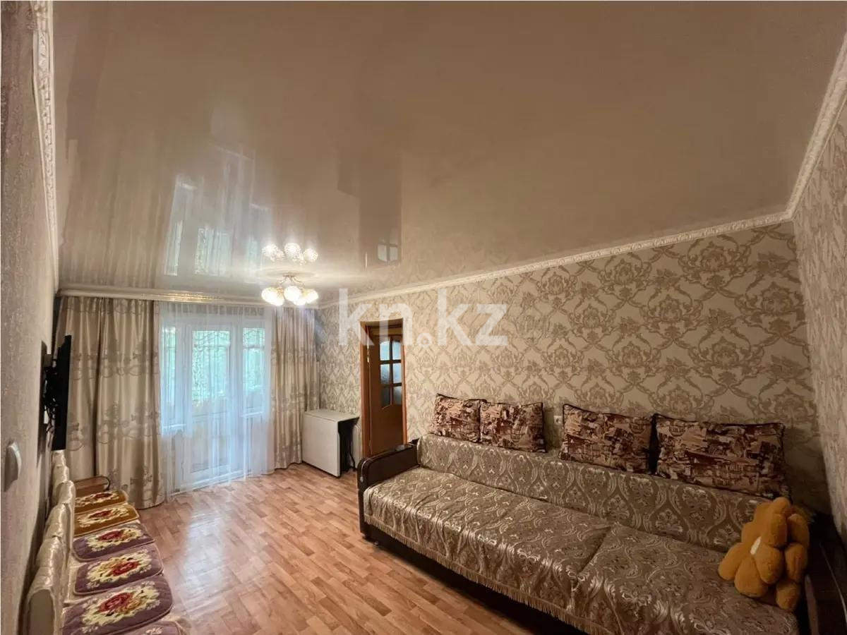 Продажа 3-комнатной квартиры, 57 м², мкр-н 12, дом  30 - Продажа  трехкомнатных квартир в Караганде без посредников с фото фото 1 из 6
