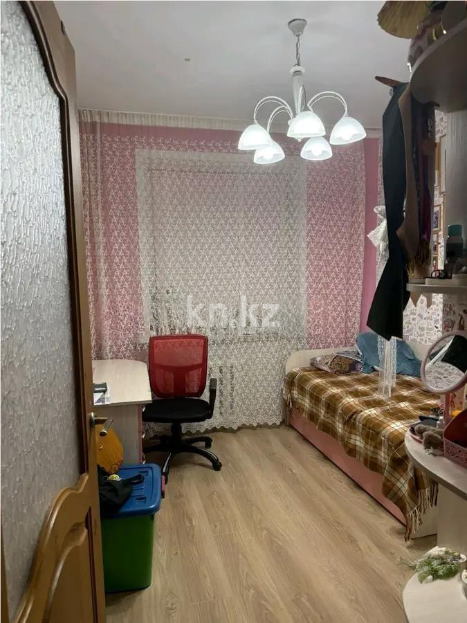 Продажа 4-комнатной квартиры, 70 м², мкр-н Орбита-1, дом  17 - Продажа  четырехкомнатных квартир в Караганде без посредников фото 4 из 5