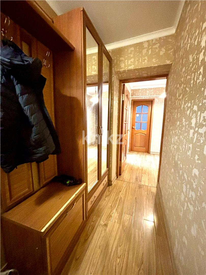 Продажа 3-комнатной квартиры, 59 м², ул. Аманжолова, дом  71 в Караганде - фото 15