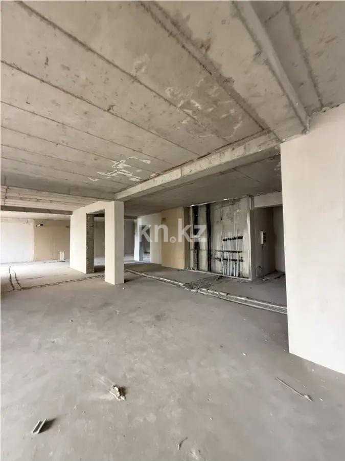 Продажа 8-комнатной квартиры, 385 м² - Продажа пятикомнатных и более квартир в Алматы фото 1 из 1