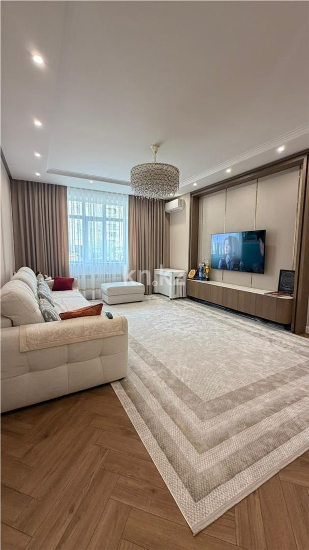 Продажа 3-комнатной квартиры, 93 м² - Продажа домов, коттеджей в Карагандинской области фото 1 из 18