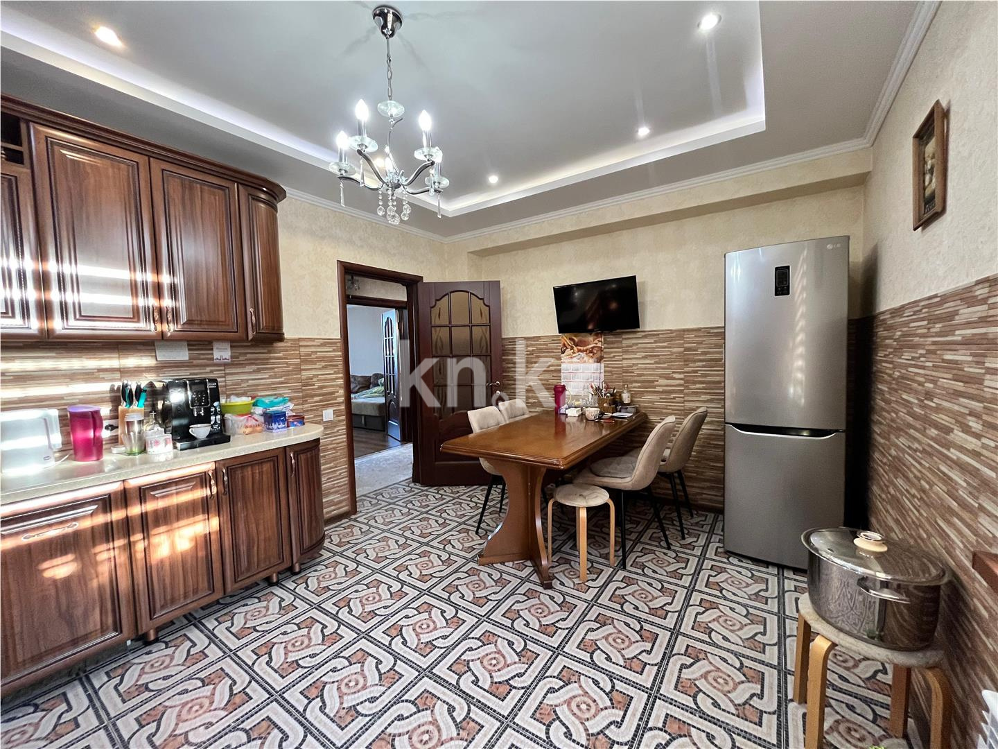 Продажа 5-комнатного дома, 300 м², ул. Муканова, дом  45/14 - Продажа квартир в Казахстане фото 7 из 21