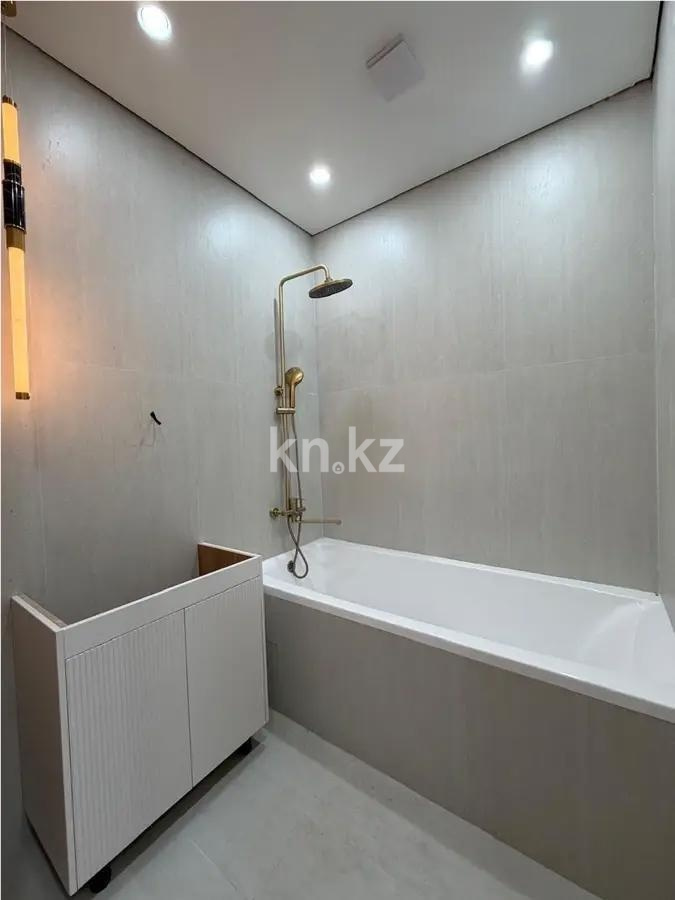 Продажа 3-комнатной квартиры, 70 м² в Алматы - фото 4