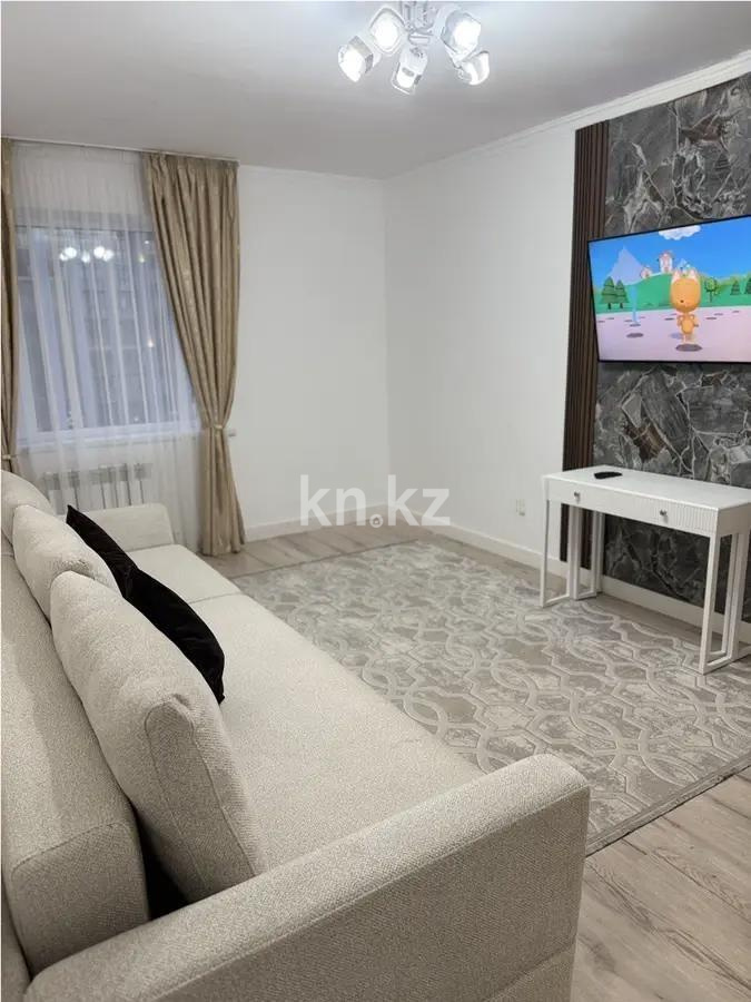 Продажа 1-комнатной квартиры, 39 м², пр. Кошкарбаева, дом  56 - Продажа квартир в Астане фото 1 из 4