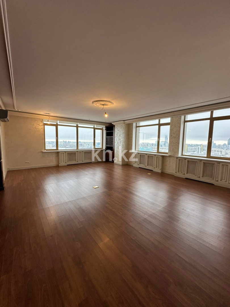 Продажа 4-комнатной квартиры, 300 м², Рахимжана Кошкарбаева в Астане - фото 3