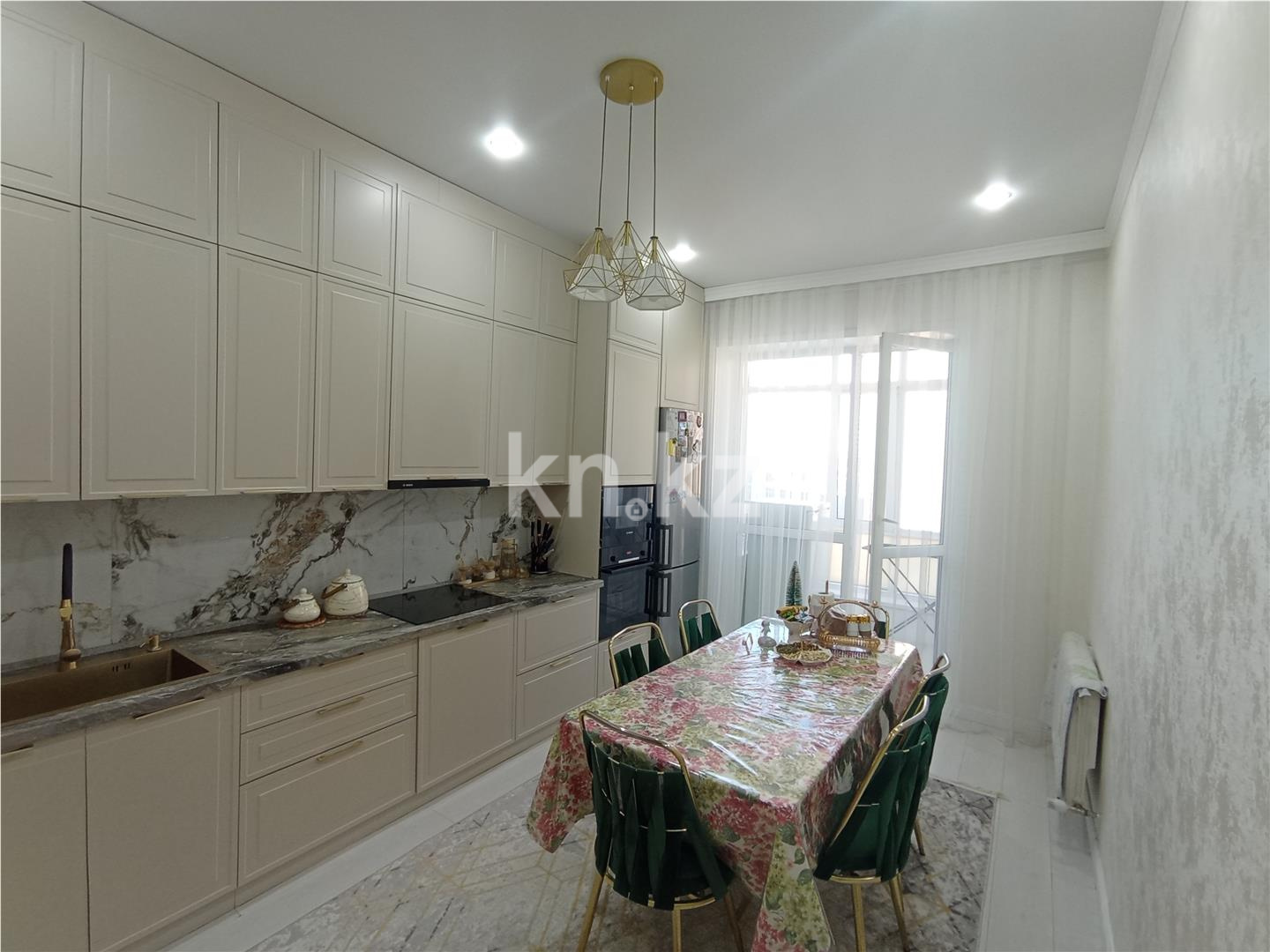 Продажа 3-комнатной квартиры, 84 м², ул. Муканова - Продажа  трехкомнатных квартир в Караганде фото 7 из 12