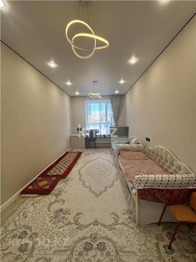 Продажа 2-комнатной квартиры, 69.86 м² в Астане
