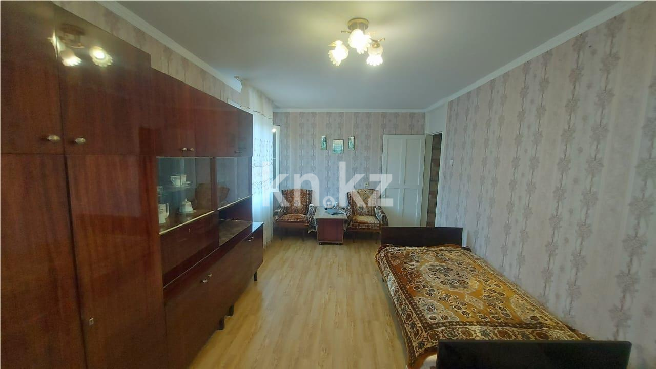 Продажа 2-комнатной квартиры, 43 м², мкр-н 12 - Продажа  двухкомнатных квартир в Караганде фото 1 из 8