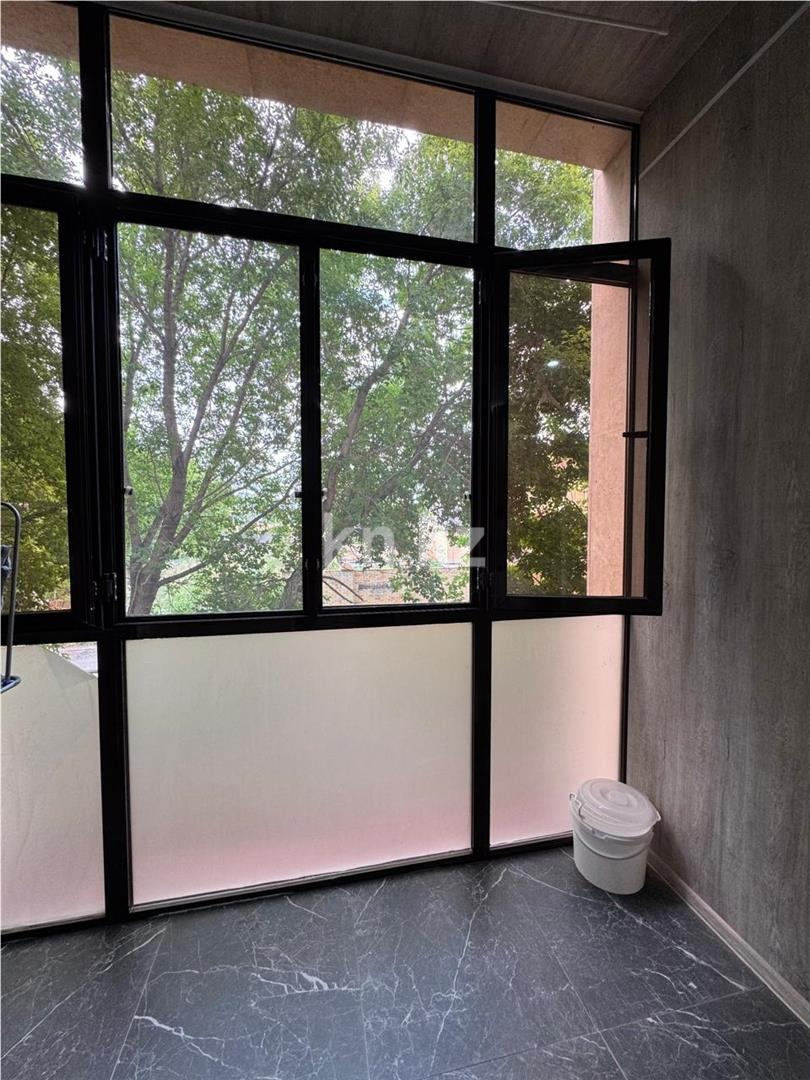 Продажа 3-комнатной квартиры, 70 м² - Продажа квартир в районе Михайловка в Караганде фото 4 из 14