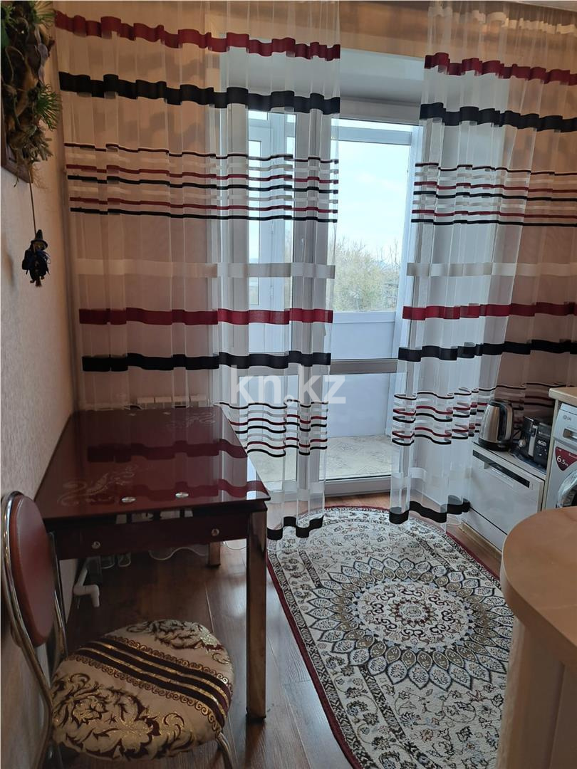 Продажа 3-комнатной квартиры, 55 м², 7-й мкр. - Продажа офисных и торговых помещений в Акмолинской области фото 10 из 20