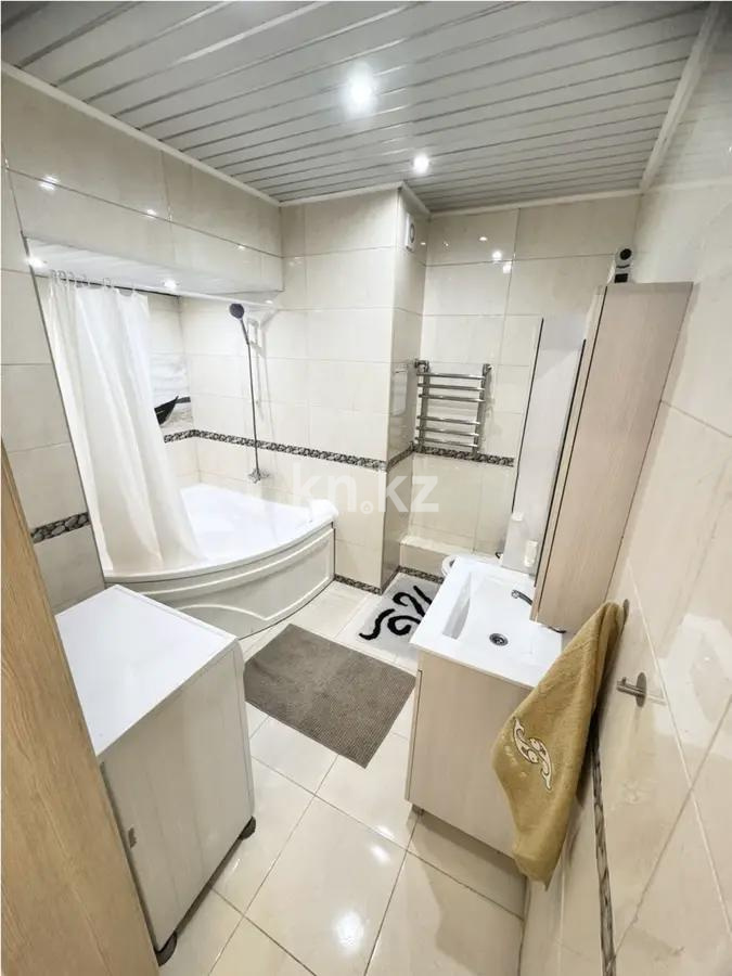 Продажа 2-комнатной квартиры, 70 м², пр. Аль-Фараби, дом  21 в Алматы - фото 5