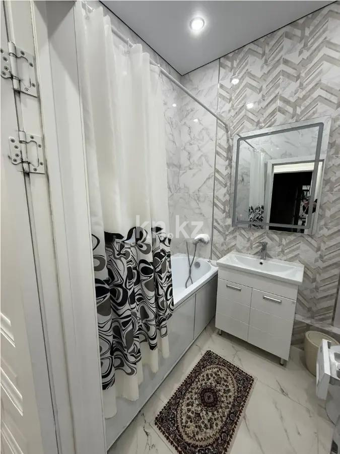 Продажа 2-комнатной квартиры, 57 м², ул. Орынбор, дом  10/4 в Астане - фото 4