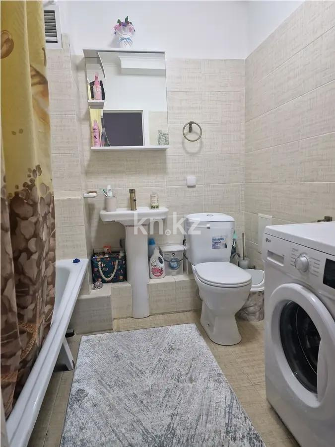 Продажа 1-комнатной квартиры, 37 м², ул. Байтерекова, дом  69 в Алматы - фото 3