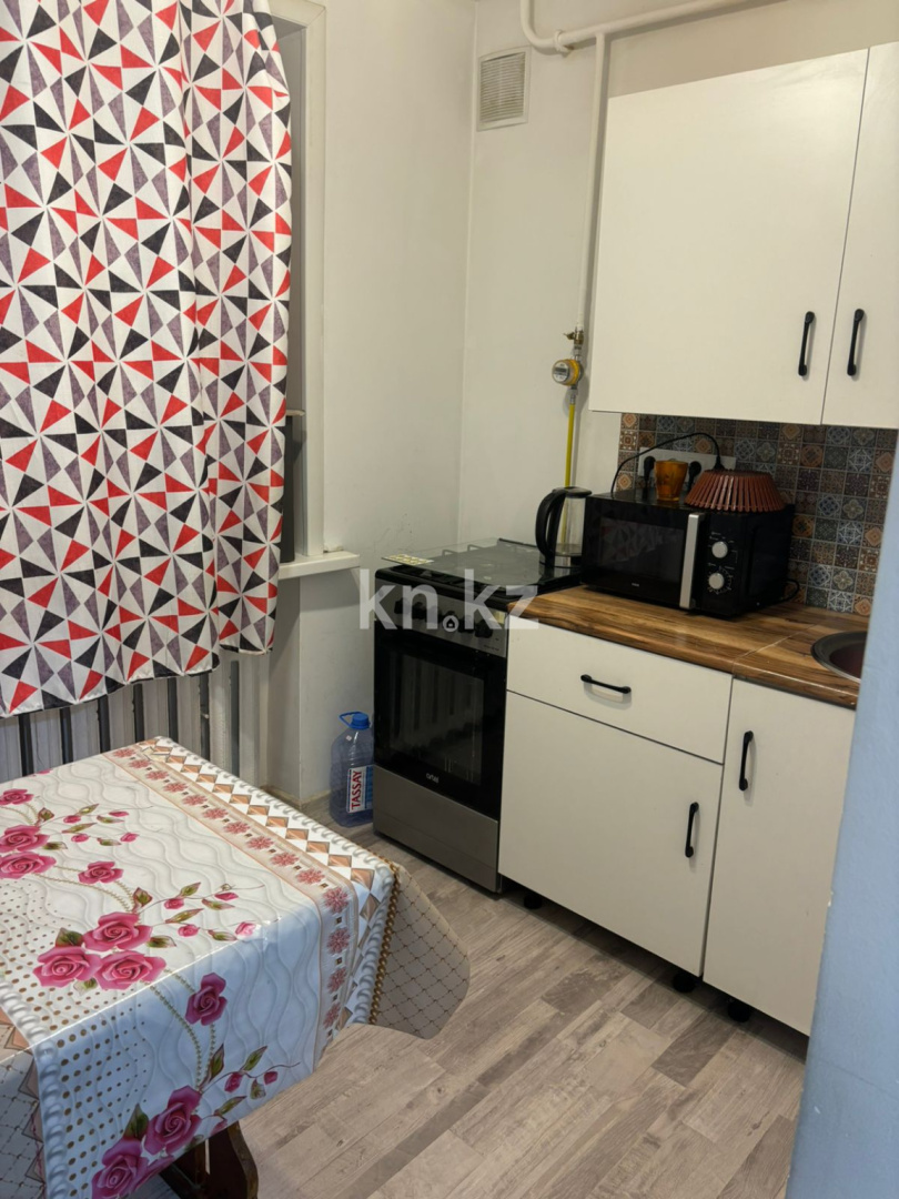 Аренда 2-комнатной квартиры, 47 м², пр. Абая, дом  49 - ул. Кенесары - Аренда  двухкомнатных квартир помесячно в Астане с фото фото 1 из 7