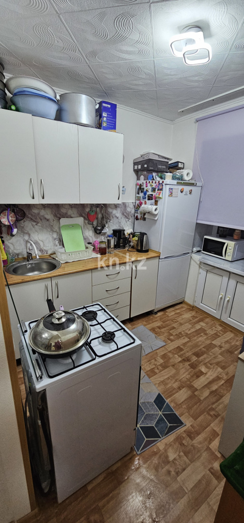 Продажа 2-комнатной квартиры, 42 м², мкр-н 12, дом  1 - Продажа квартир в Караганде без посредников с фото фото 1 из 4