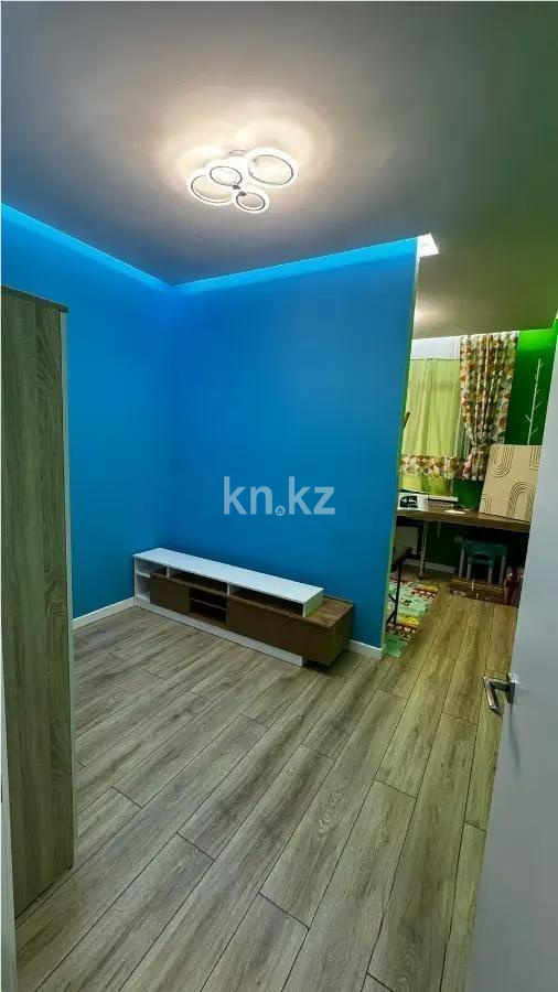 Продажа 3-комнатной квартиры, 68 м², ул. Нажимеденова, дом  29/3 в Астане - фото 2