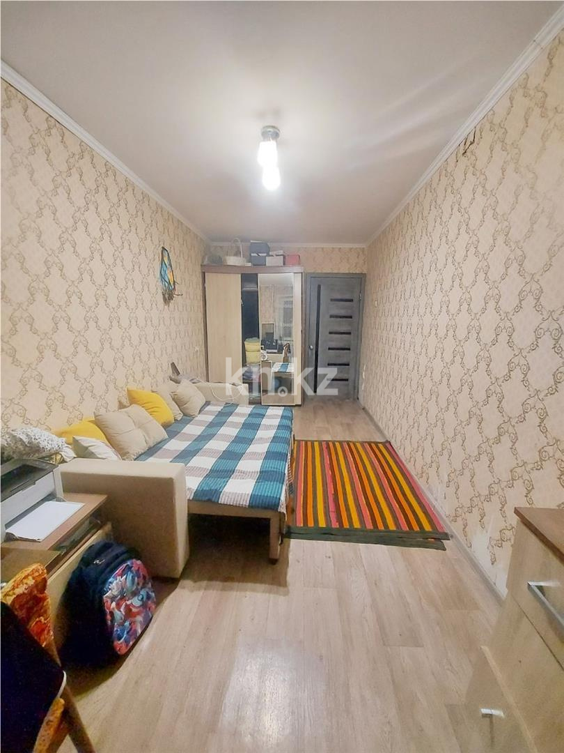 Продажа 2-комнатной квартиры, 45 м², 16 мкр., дом  21 в Караганде - фото 6