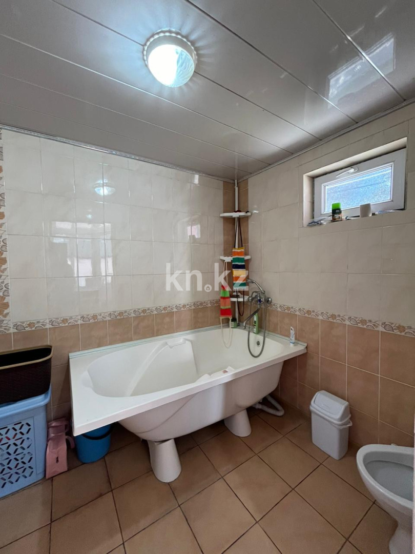 Продажа 5-комнатного дома, 210 м², ул. Молдабаева, дом  1111 - Продажа квартир в Шымкенте фото 10 из 24