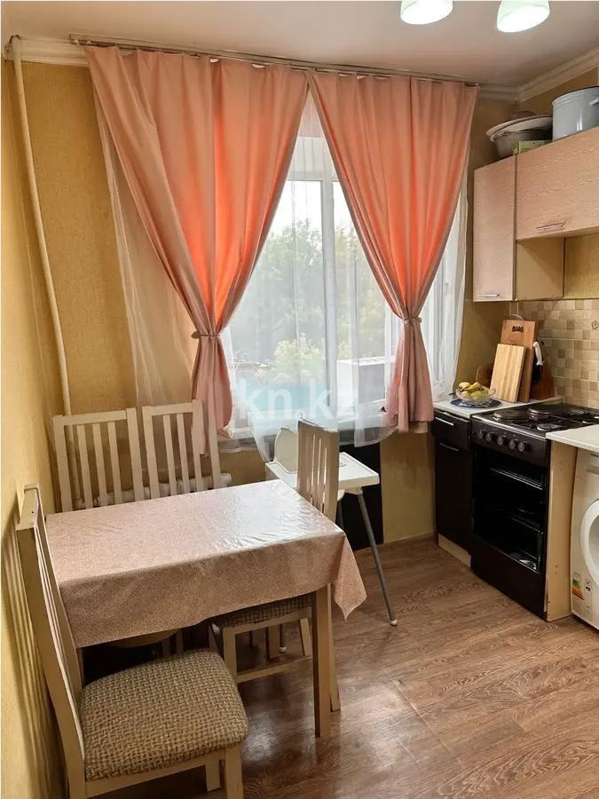 Продажа 3-комнатной квартиры, 60 м², мкр-н 23, дом  11 в Караганде - фото 4