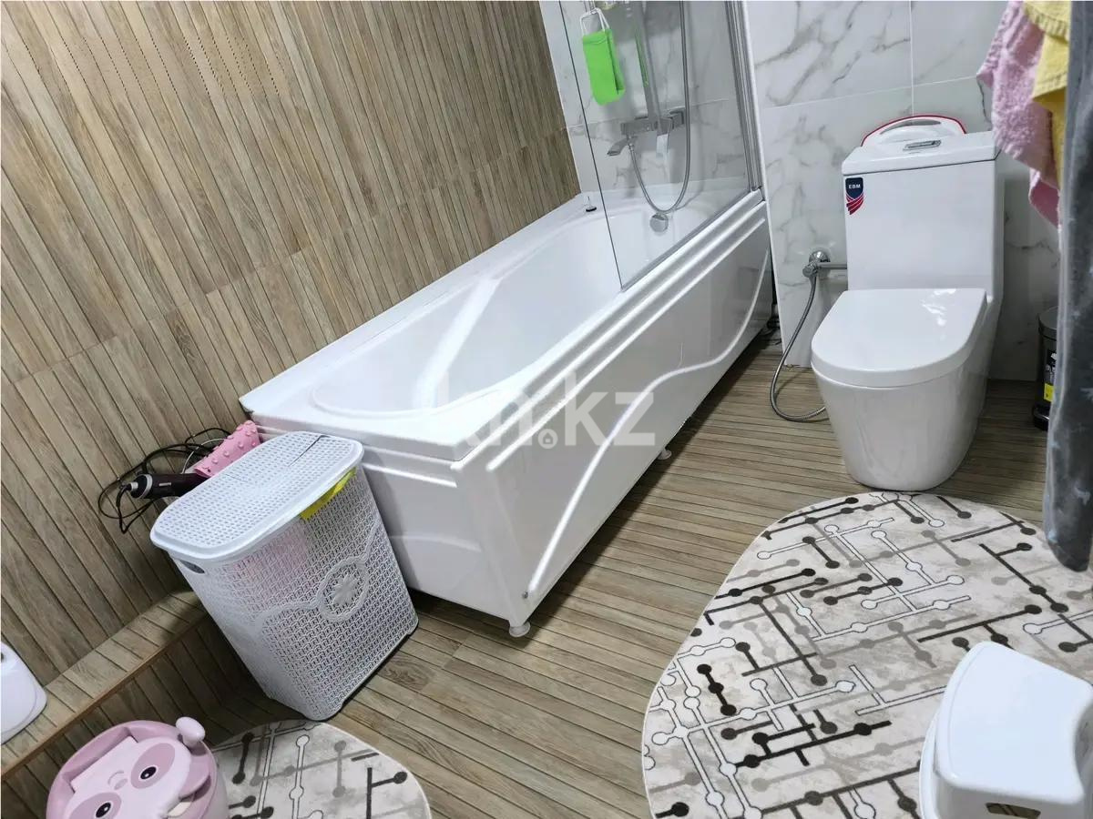 Продажа 2-комнатной квартиры, 52 м², ул. Утепова, дом  31 в Алматы - фото 4