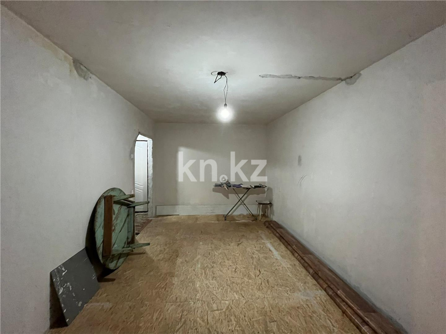 Продажа 1-комнатной квартиры, 30 м², мкр-н 13 - Продажа  однокомнатных квартир в Караганде фото 1 из 10