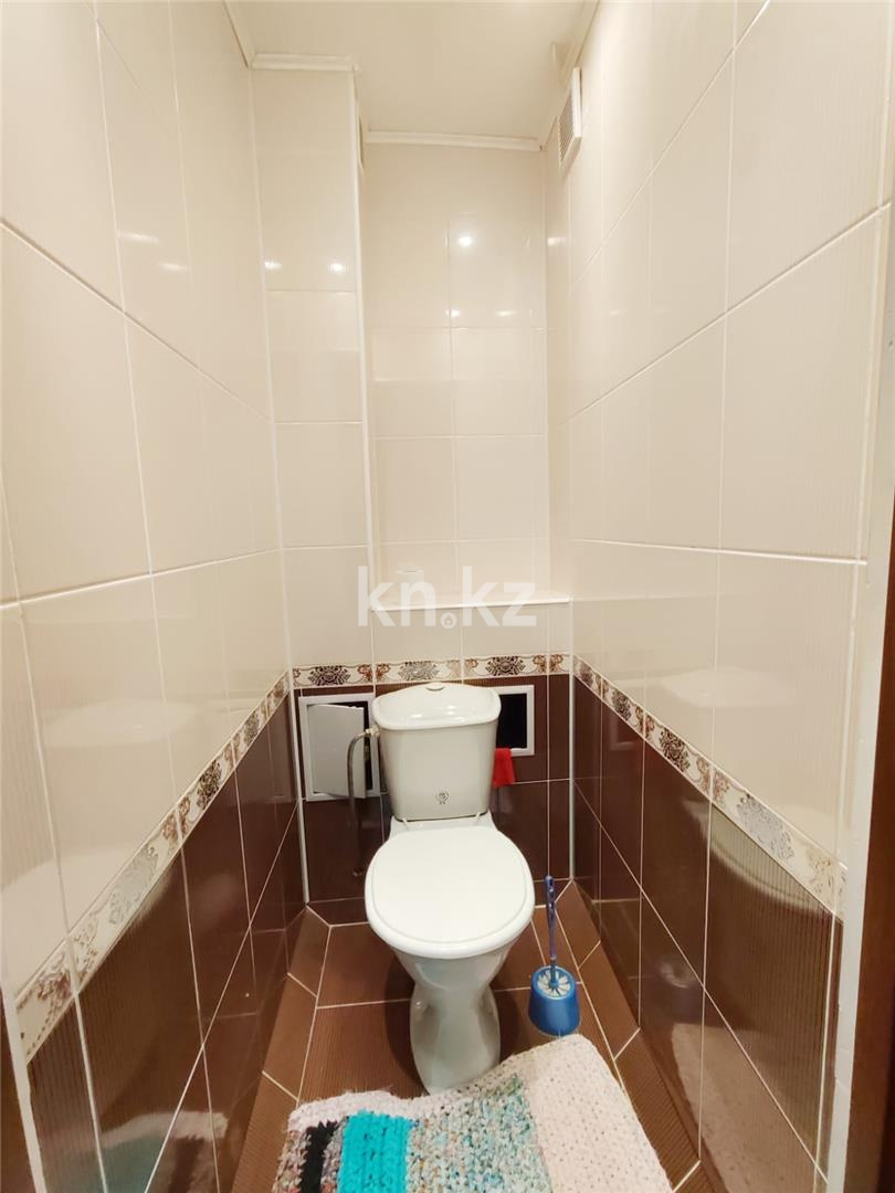 Продажа 3-комнатной квартиры, 66 м², мкр-н Восток-2 - Продажа  трехкомнатных квартир в Караганде фото 13 из 19