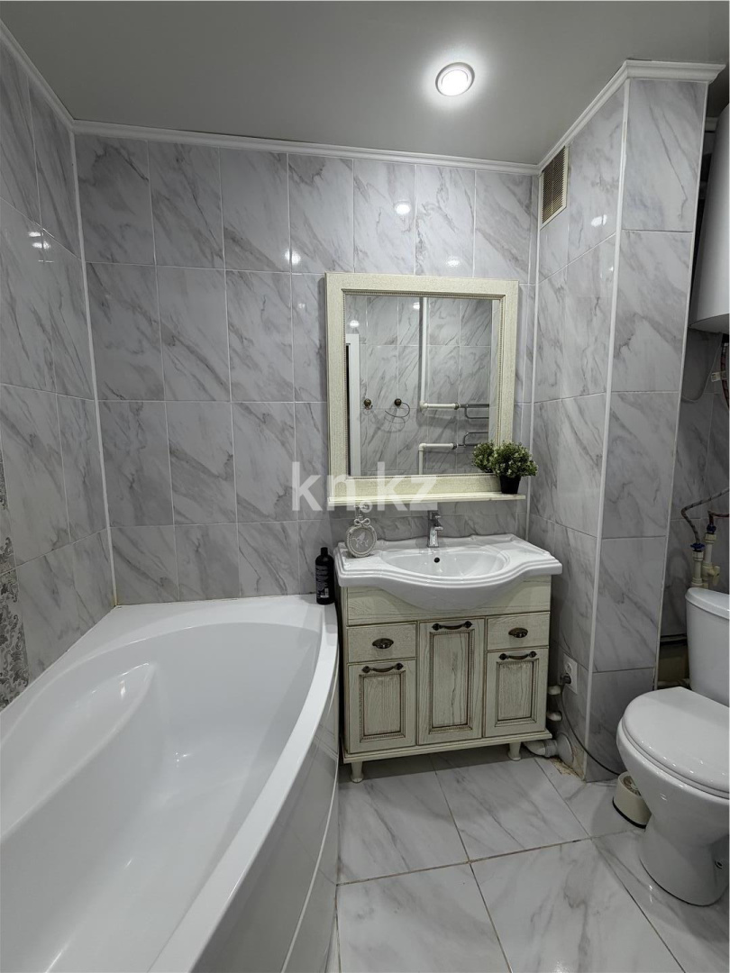 Продажа 3-комнатной квартиры, 64 м² - Продажа трехкомнатных квартир на Юго-Востоке Караганды - страница 13 фото 12 из 15