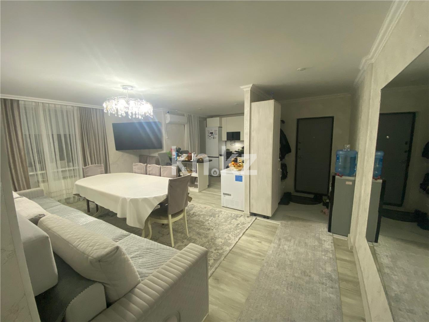 Продажа 3-комнатной квартиры, 67 м², пр. Республики - Продажа квартир в Караганде фото 1 из 9