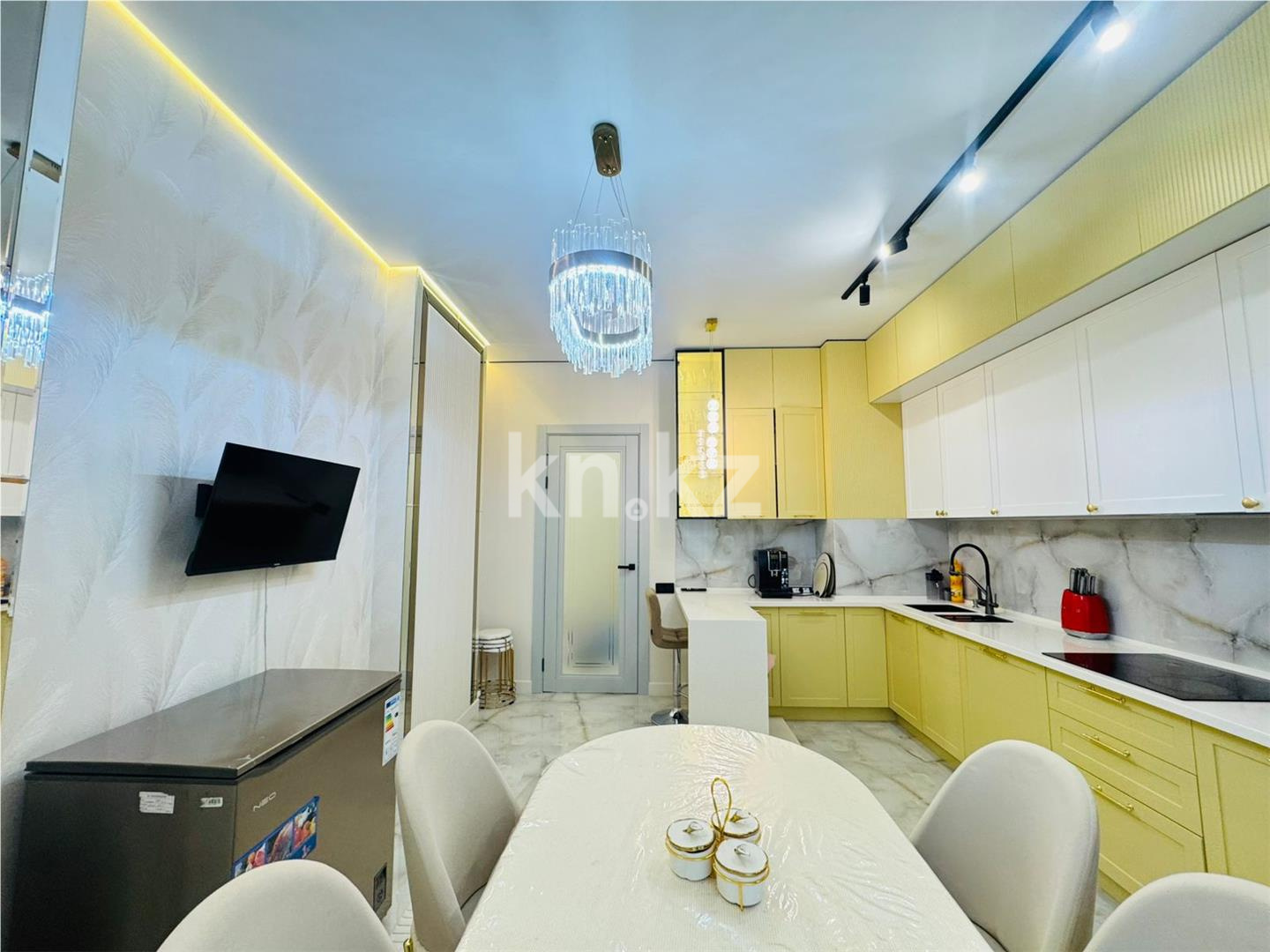 Продажа 2-комнатной квартиры, 64 м², ул. Баглановой в Астане - фото 8