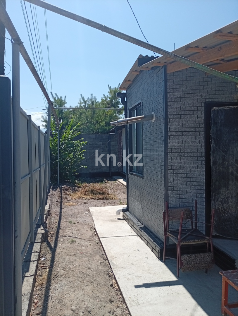 Аренда 2-комнатного дома, 49 м² - Аренда недвижимости в Алматы фото 1 из 14
