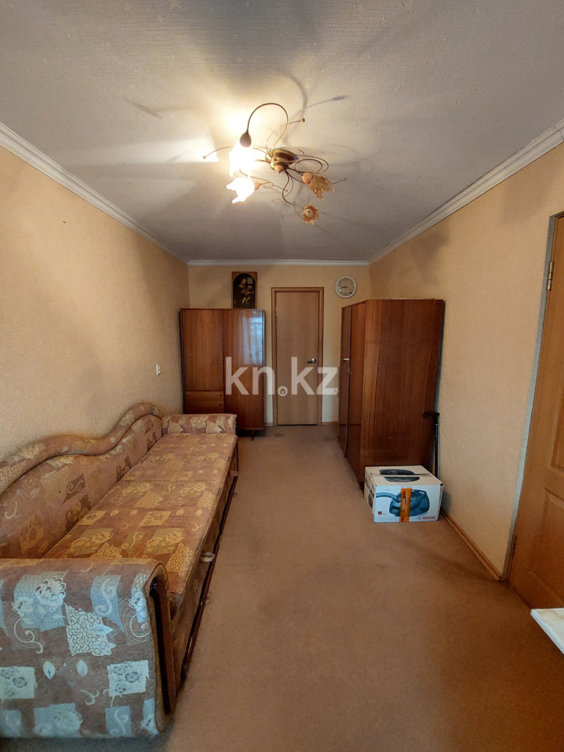 Продажа 3-комнатной квартиры, 54 м², ул. Ермекова, дом  62 в Караганде - фото 6