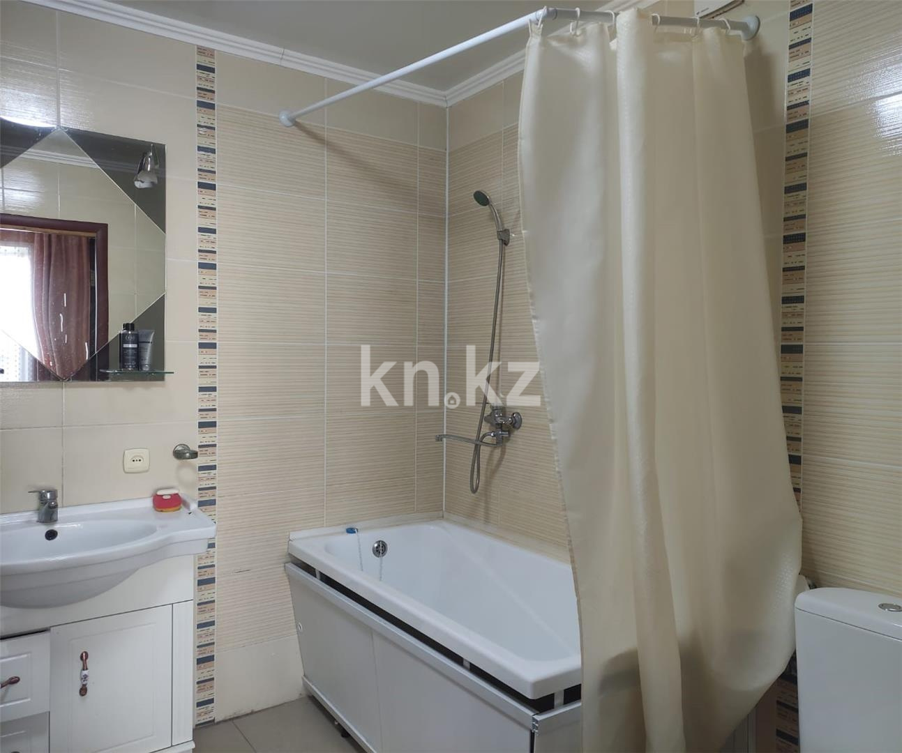 Продажа 4-комнатной квартиры, 147 м², ул. Ерубаева - Продажа  четырехкомнатных квартир в Караганде фото 7 из 14