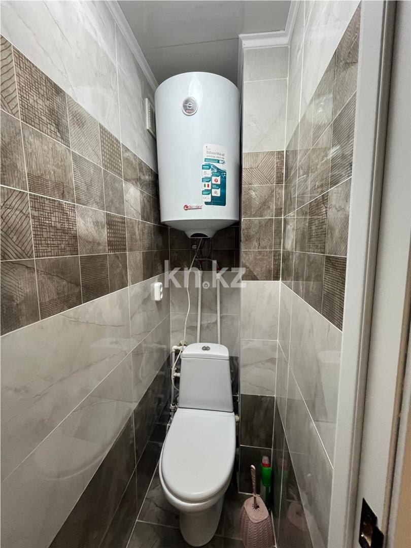 Продажа 2-комнатной квартиры, 47 м², пр. Строителей, дом  17 - Продажа квартир в Караганде фото 8 из 12