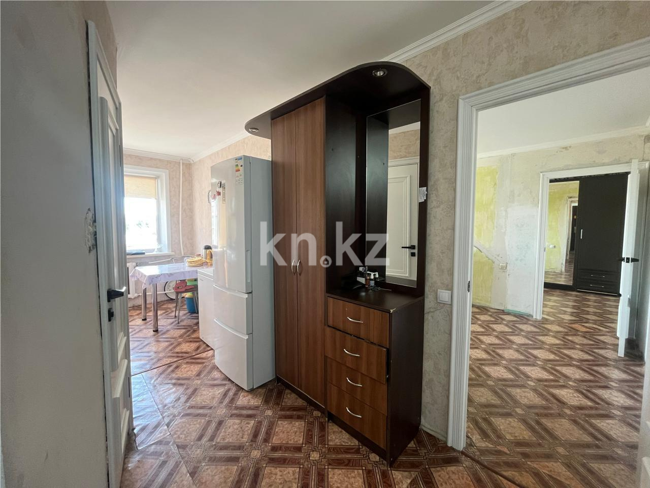 Продажа 2-комнатной квартиры, 52 м², мкр-н 11а - Продажа  двухкомнатных квартир в Караганде фото 10 из 11