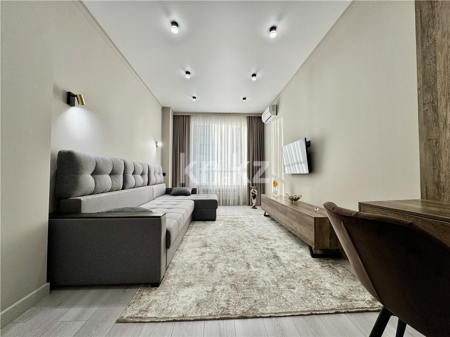 Продажа 2-комнатной квартиры, 68 м², пр. Республики, дом  23 - Продажа квартир в Караганде фото 2 из 31