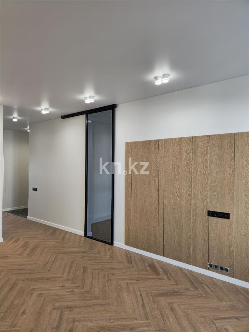 Продажа 3-комнатной квартиры, 100 м², ул. Букетова в Караганде - фото 2