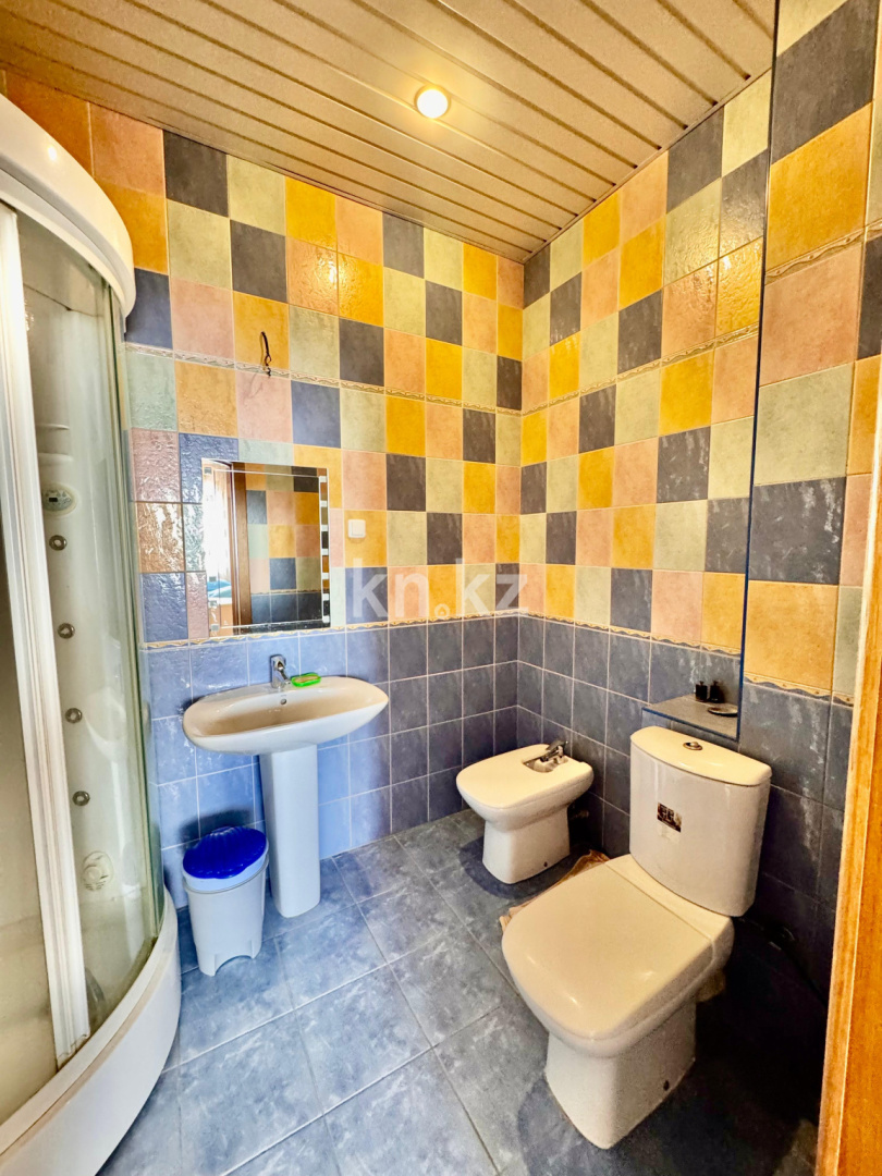 Продажа 6-комнатной квартиры, 383 м², Иманбаева, дом  12/1 - Продажа  пятикомнатных квартир в новостройках Астаны фото 33 из 40