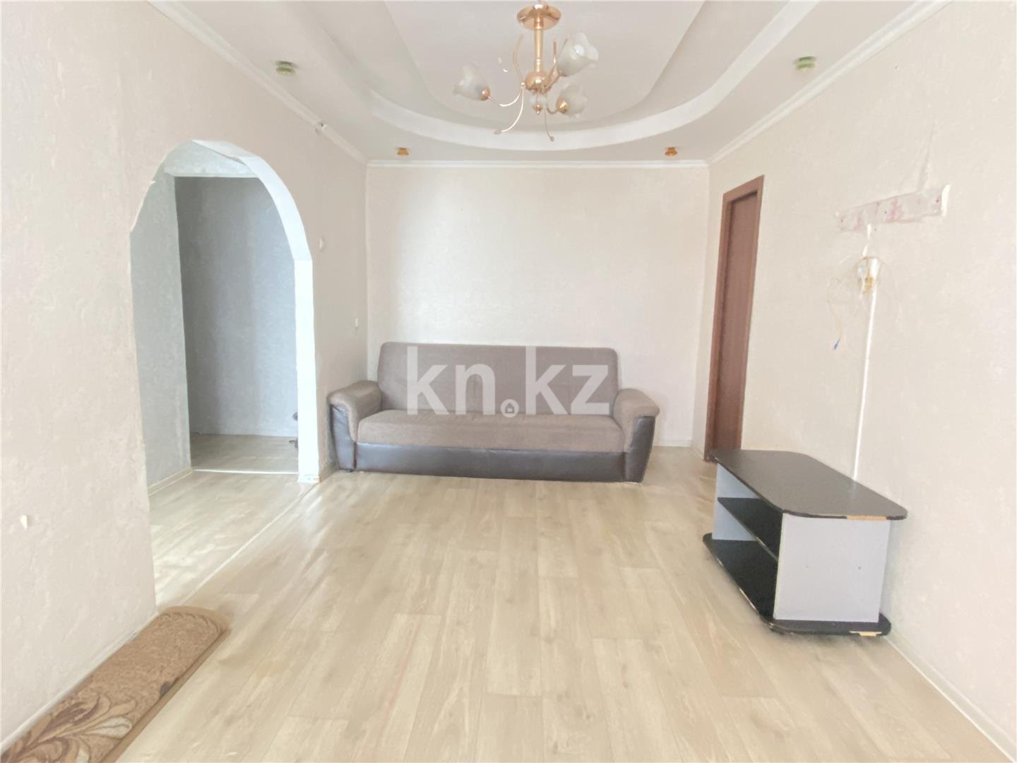 Продажа 2-комнатной квартиры, 46 м², ул. Сводная - Продажа  двухкомнатных квартир в Караганде фото 1 из 11