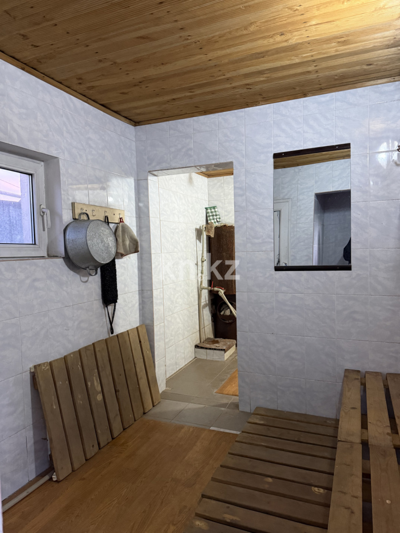 Продажа 7-комнатного дома, 250 м² - Продажа домов, коттеджей в Алматы фото 18 из 19