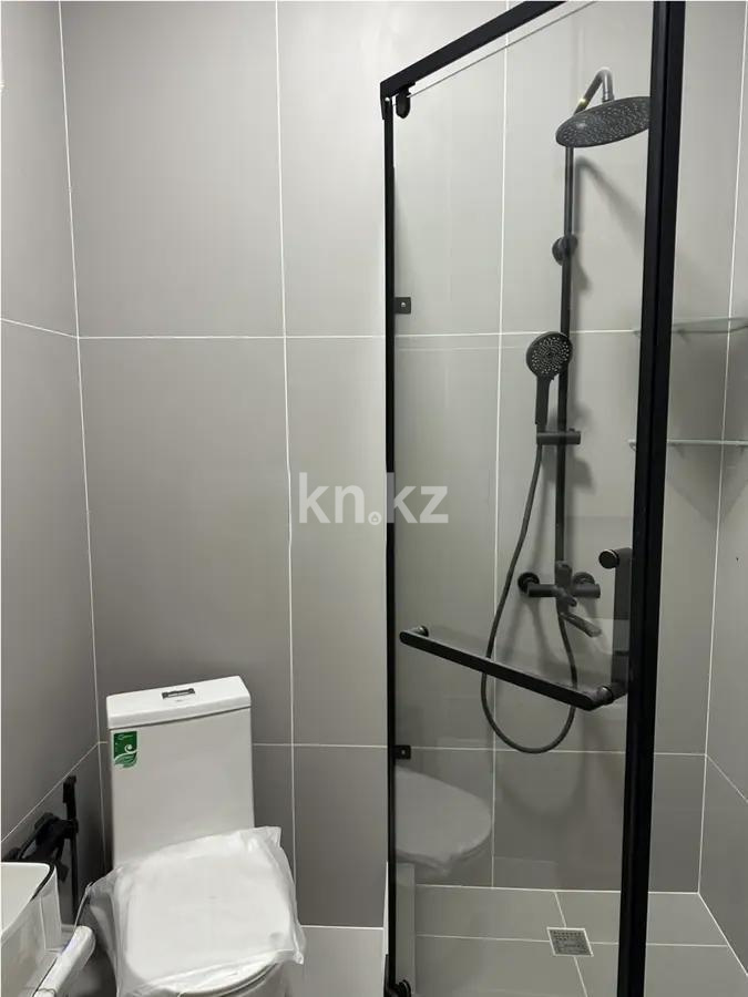 Продажа 5-комнатной квартиры, 126 м², ул. Толе би, дом  35/1 в Астане - фото 4