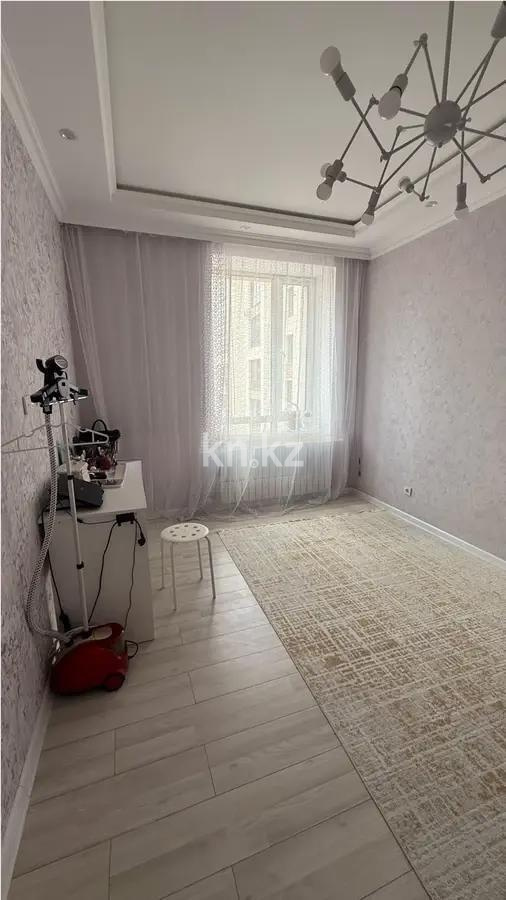 Продажа 1-комнатной квартиры, 33 м², ул. Мухамедханова, дом  8 - Продажа квартир в Астане с фото фото 1 из 4
